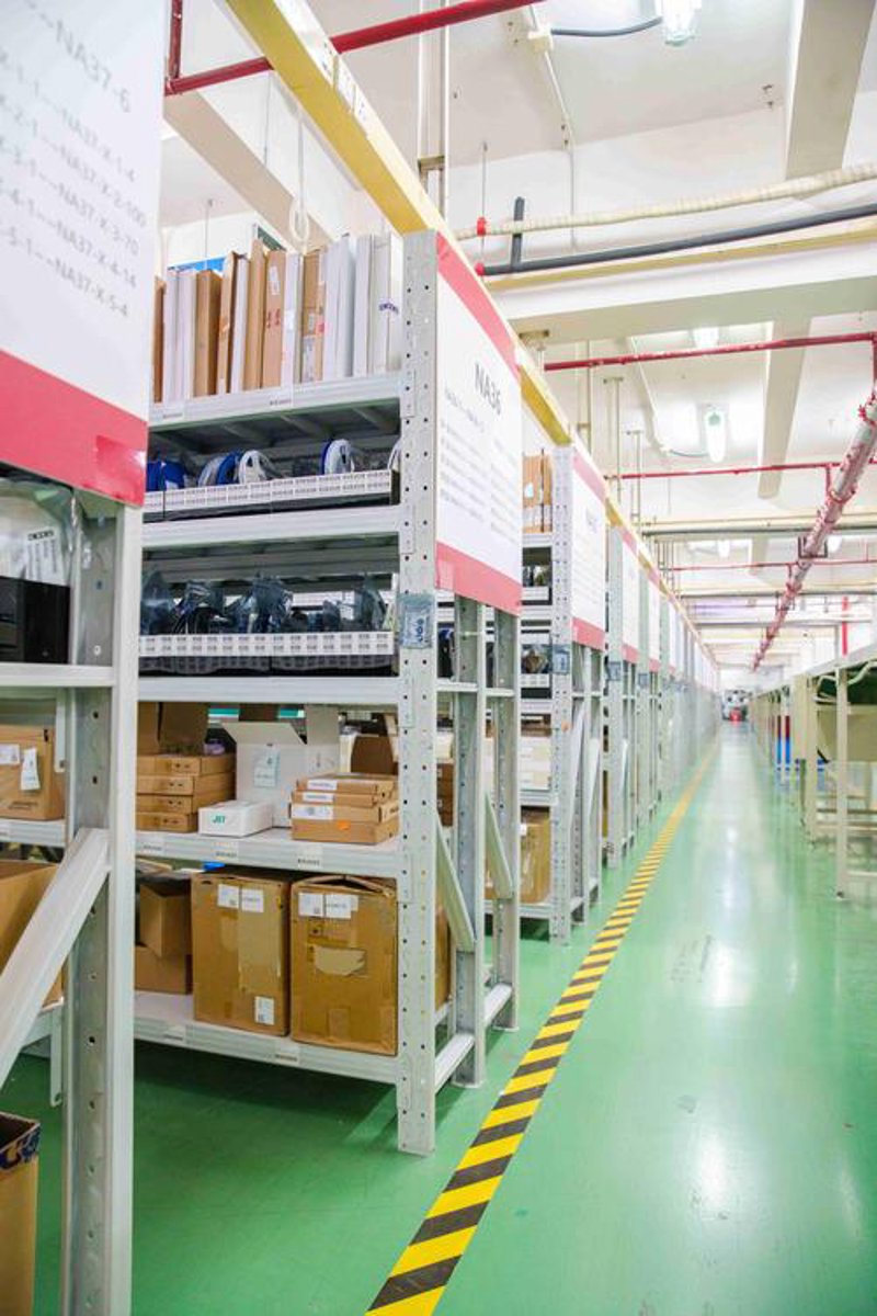 揭秘PCB线路板技术之光：连接世界的微缩桥梁